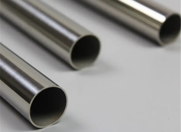 为什么304jbo官网管变黄色？该如何处理？