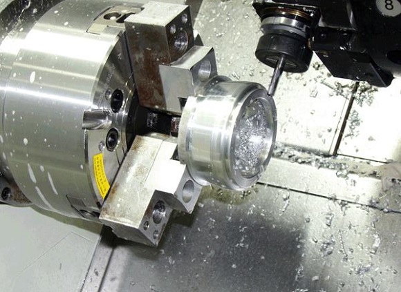 薄壁jbo官网制品管在车削加工时如何保证精密度?