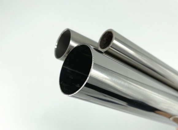 热处理对304jbo官网管表面质量的影响