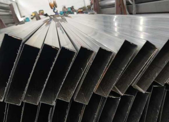 怎样去除304jbo官网管毛刺